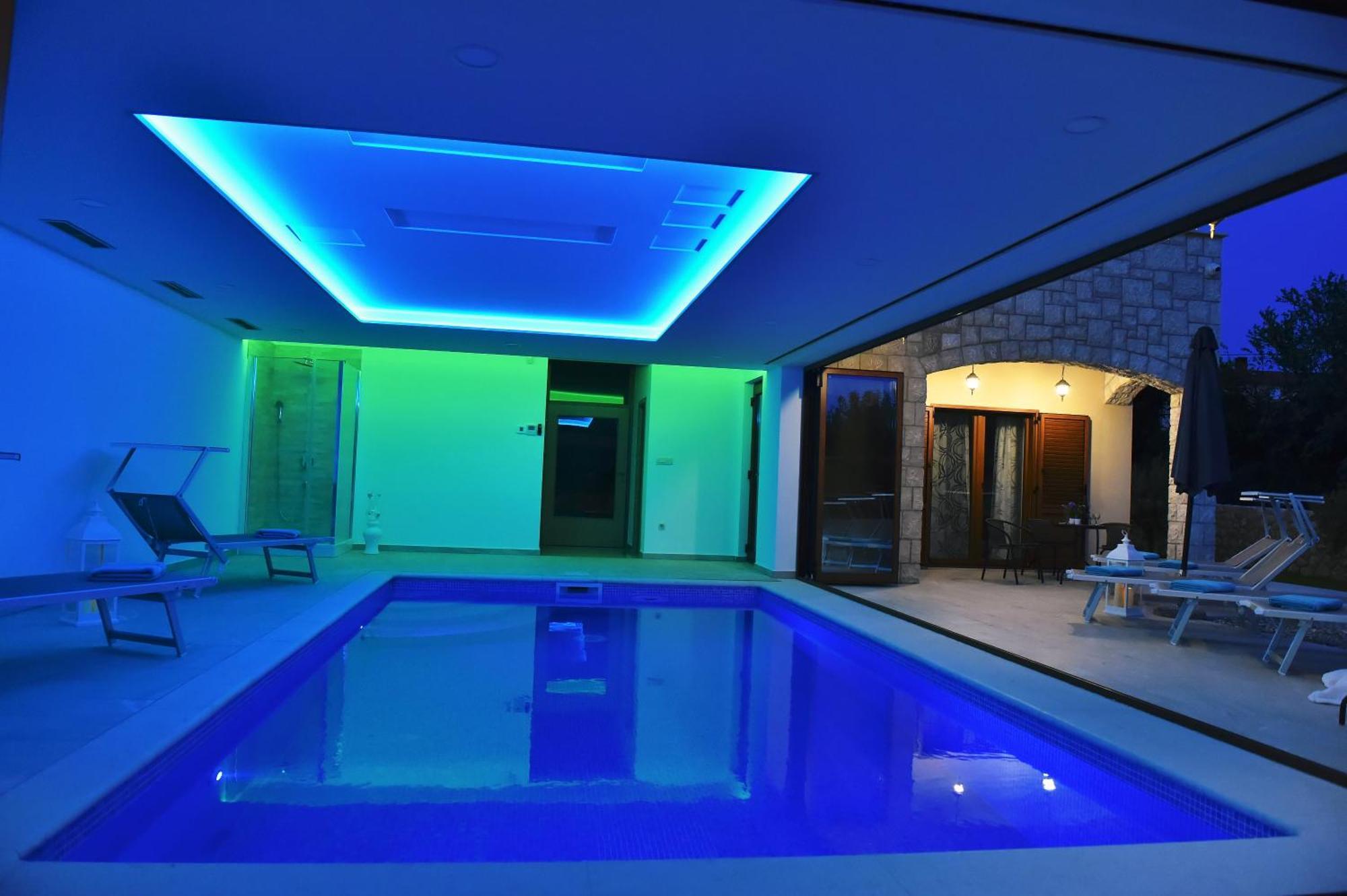 Villa Muskatel -With Heated Pool Brzac Esterno foto