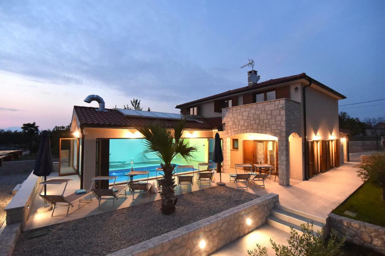 Villa Muskatel -With Heated Pool Brzac Esterno foto